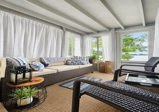 3rd image of 1559 Bay St, Taunton, MA 02780
