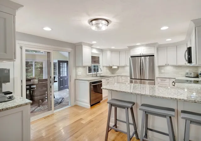 3rd image of 779 Ware St, Mansfield, MA 02048 | MLS# 73540330
