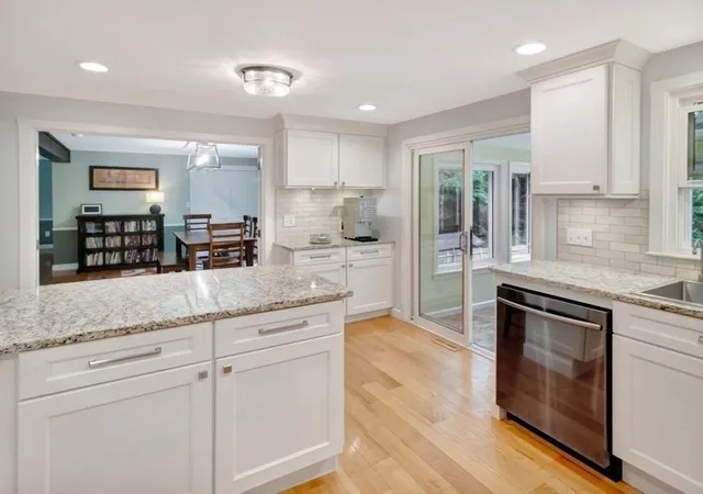 5th image of 779 Ware St, Mansfield, MA 02048 | MLS# 73540330