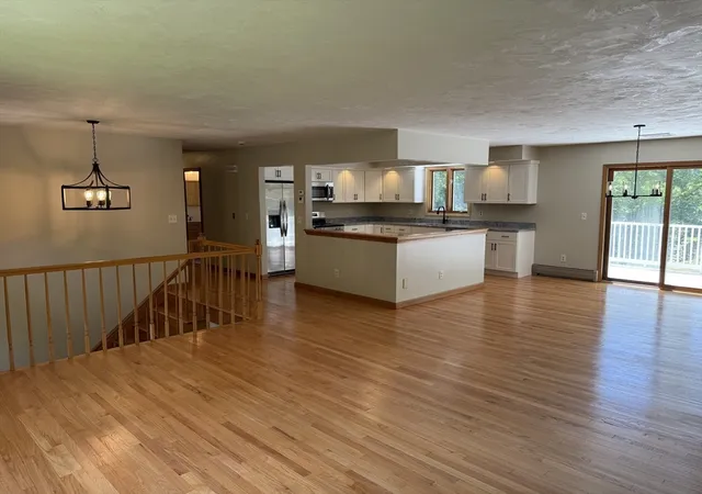 Photo 4 of Single family home for sale at 1174 Old Fall River Rd, North Dartmouth, MA 02747 | MLS# 73538259 | Listing updated on 2026-08-31