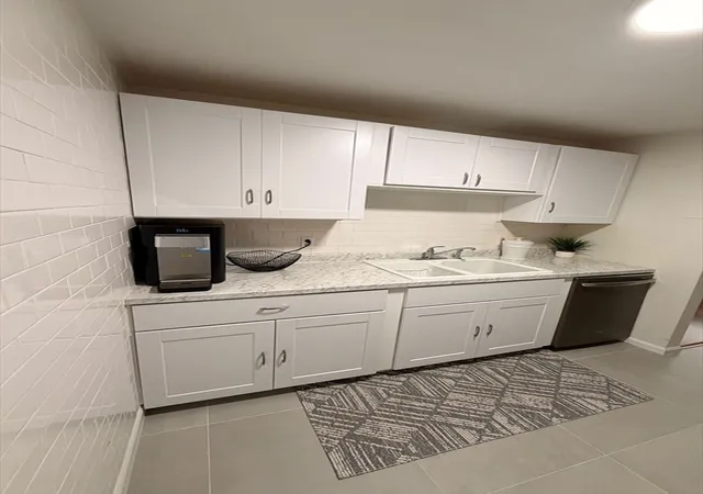 Listing Photo 4 - Condo for sale in building located at 6 Marc Dr, Plymouth, MA 02360 - Unit #6B8