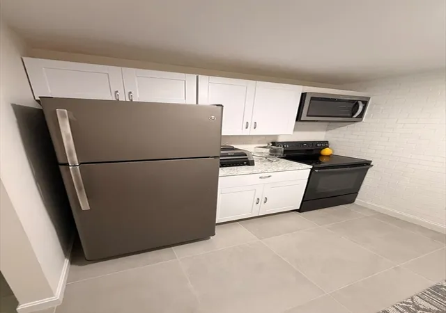 Listing Photo 5 - Condo for sale in building located at 6 Marc Dr, Plymouth, MA 02360 - Unit #6B8