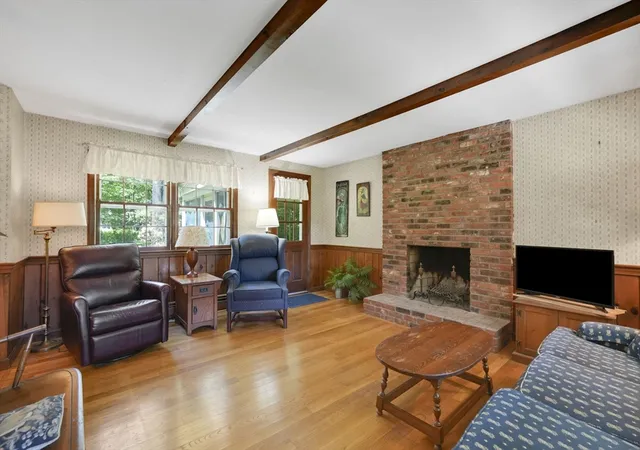 Homes for sale in Wilbraham, MA | 13 Pleasant View Rd, Wilbraham, MA 01095 | MLS# 73530013
