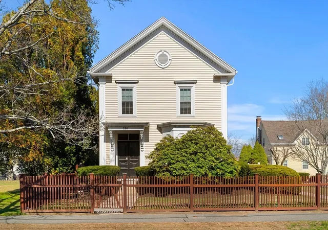 2nd image of 130 Pine St, Danvers, MA 01923 | MLS# 73520588