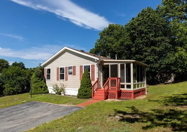 Photo 1 of Manufactured home for sale at 6 Headlands Dr, Plymouth, MA 02360 | MLS# 73560120 | Listing updated on 2026-08-10