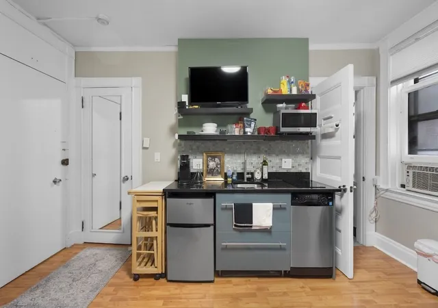 Homes for sale in Boston, MA | 21 Beacon St #3K, Boston, MA 02108 | MLS# 73509451