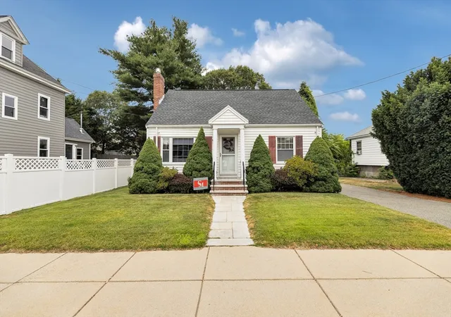 1st image of 9 Berwick Street, West Roxbury, MA 02132 | MLS# 73553751