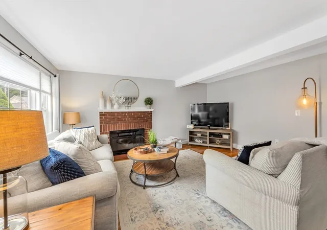 4th image of 9 Berwick Street, West Roxbury, MA 02132 | MLS# 73553751