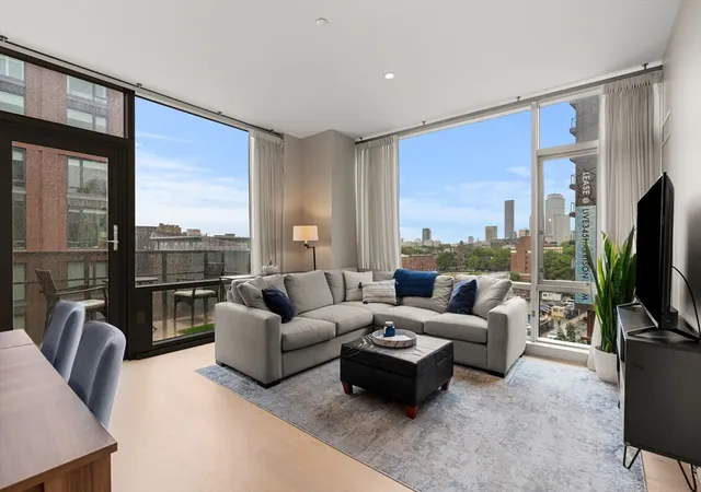 1st image of 32 Traveler St #604, Boston, MA 02118 | MLS# 73559948