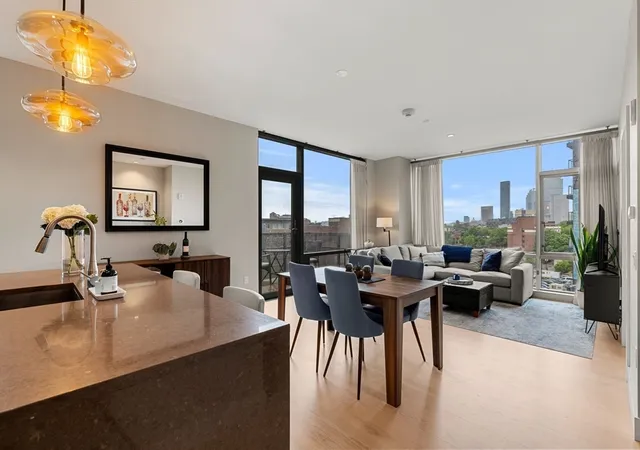 5th image of 32 Traveler St #604, Boston, MA 02118 | MLS# 73559948