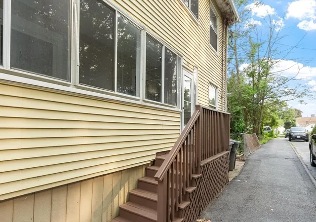 5th image of 181 Park Street, Gardner, MA 01440 | MLS# 73562108