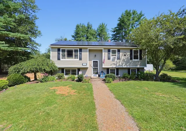 1st image of 155 Dunnbrook Rd, East Brookfield, MA 01515 | MLS# 73554508