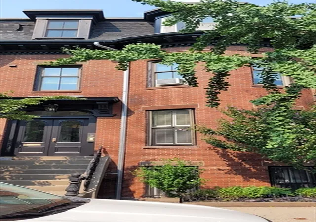 Photo 2 of Condo for sale at 96 E Brookline St #3, Boston, MA 02118 | MLS# 73552004 | Listing updated on 2026-09-05