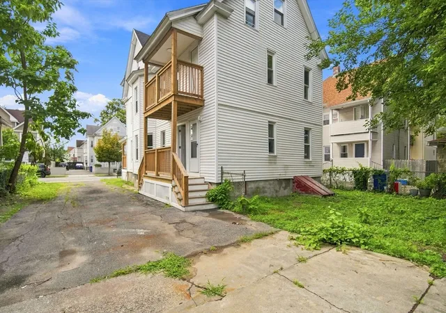 Photo 3 of House for sale at 35-37 Ozark St, Springfield, MA 01108 | MLS# 73568930 | Listing updated on 2026-10-16