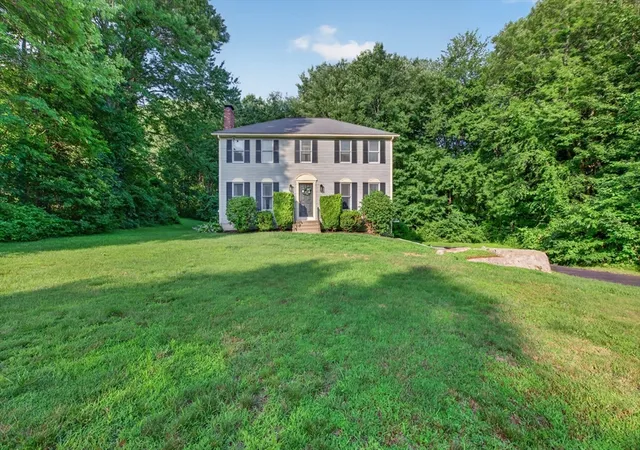 Homes for sale in Sutton, MA | 8 Marks Way, Sutton, MA 01590 | MLS# 73549518