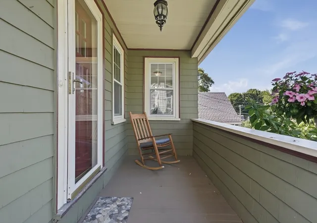 2nd image of 109 1/2 Franklin Street, Stoneham, MA 02180 | MLS# 73560247