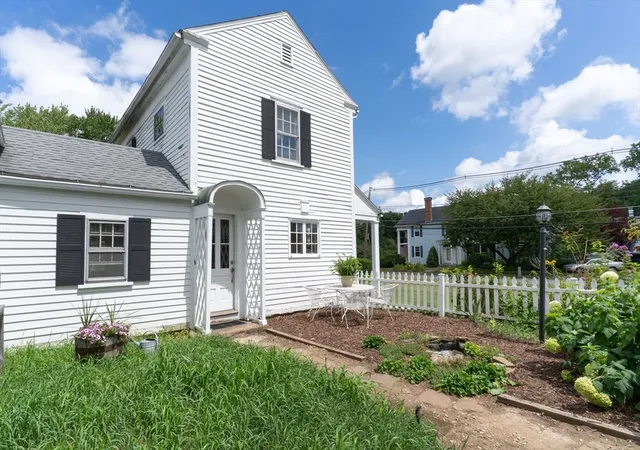 2nd image of 16 Wales Rd, Brimfield, MA 01010 | MLS# 73564406