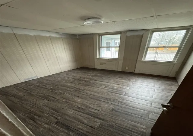 Listing Photo 2 - Condo for sale in building located at 731 Bay St, Fall River, MA 02724 - Unit #