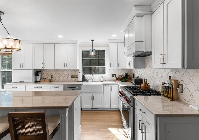 4th image of 5 Leblanc Dr, Danvers, MA 01923 | MLS# 73562575