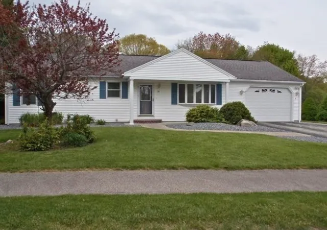 Homes for sale in Dudley, MA | 30 Jesse Road, Dudley, MA 01571 | MLS# 73519591