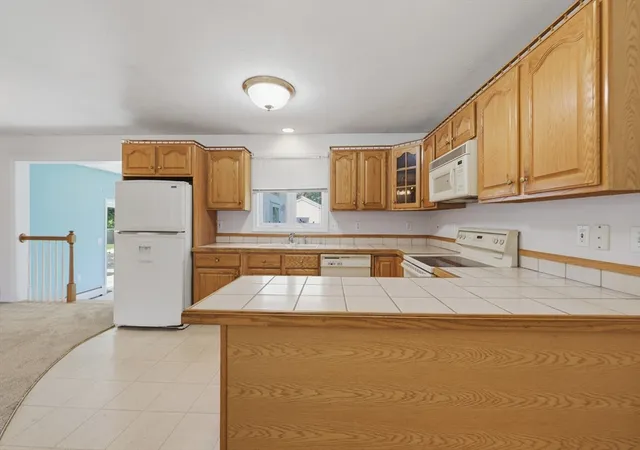 Homes for sale in Dudley, MA | 30 Jesse Road, Dudley, MA 01571 | MLS# 73519591
