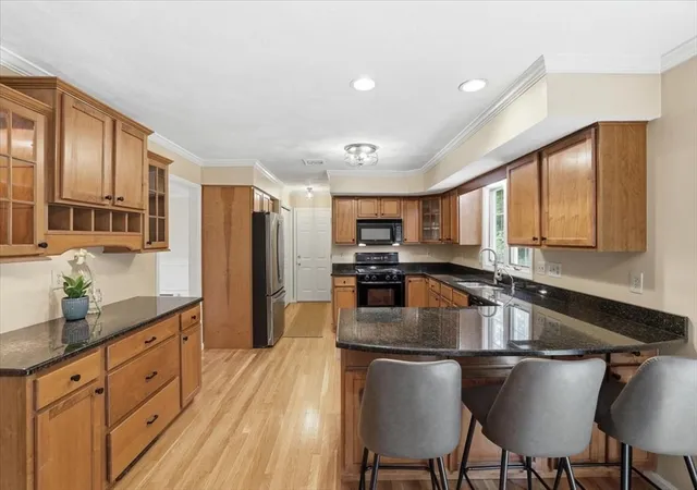 4th image of 32 Millfarm Dr, Mansfield, MA 02048 | MLS# 73527997