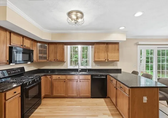 5th image of 32 Millfarm Dr, Mansfield, MA 02048 | MLS# 73527997