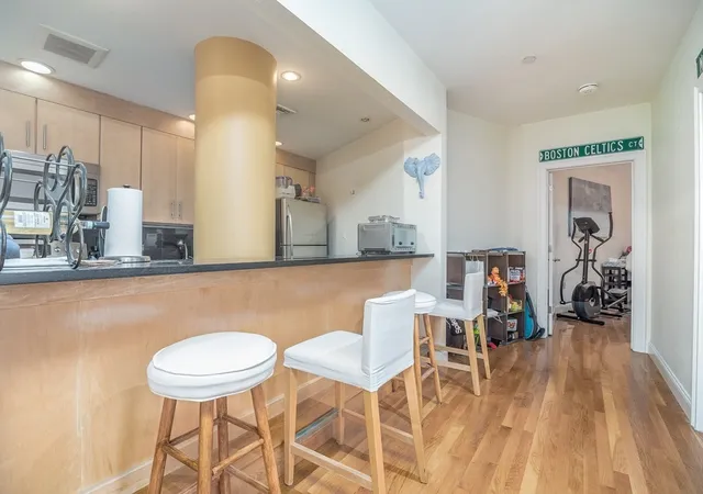 Photo 3 of Condo for sale at 42 Beach St #6B, Boston, MA 02111 | MLS# 73544542 | Listing updated on 2026-10-04