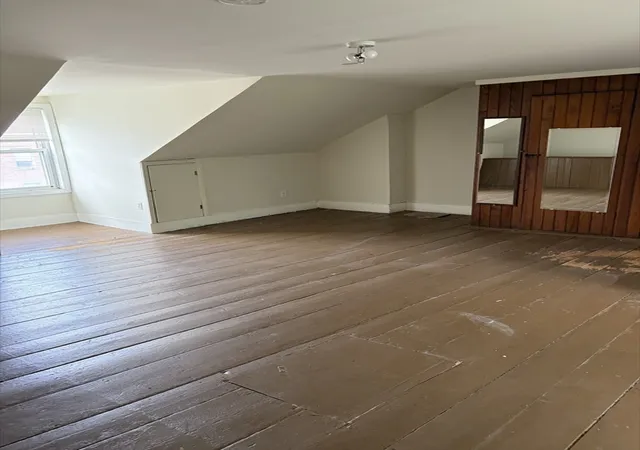 14th image of 46 N Canal St, Holyoke, MA 01040 | MLS# 73556618