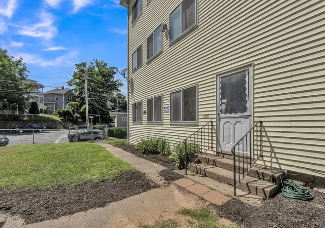 2nd image of 125 Cross St, Southbridge, MA 01550 | MLS# 73523061