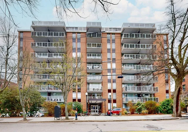 13th image of 45 Longwood Ave #707, Brookline, MA 02446 | MLS# 73505057