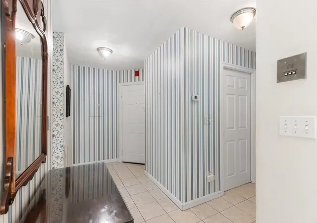 Homes for sale in Lexington, MA | 661 Lowell St, Lexington, MA 02420