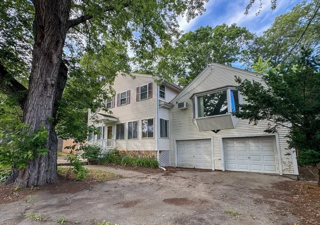 1st image of 744 Boston Rd, Billerica, MA 01821 | MLS# 73542731
