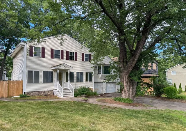 3rd image of 744 Boston Rd, Billerica, MA 01821 | MLS# 73542731