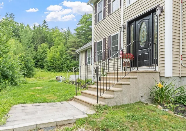 Homes for sale in Winchendon, MA | 365 Benjamin St, Winchendon, MA 01475 | MLS# 73546210