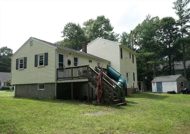 4th image of 295 Oak St, Halifax, MA 02338 | MLS# 73556022