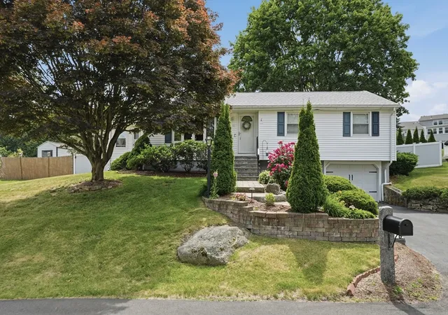 3rd image of 12 Edgewood Dr, Milford, MA 01757 | MLS# 73536701