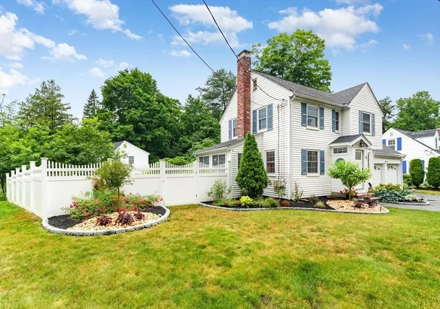 3rd image of 69 Meriam St, Wakefield, MA 01880 | MLS# 73546706