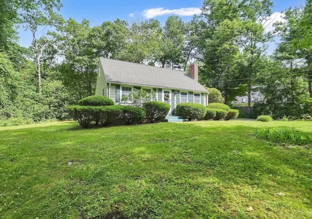 Homes for sale in Monson, MA | 4 Silver St, Monson, MA 01057 | MLS# 73535980