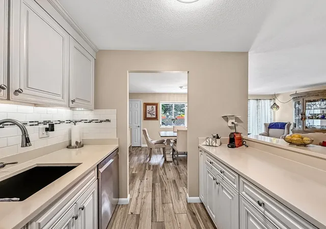 Homes for sale in Stoneham, MA | 66 Main St #11A, Stoneham, MA 02180 | MLS# 73538009
