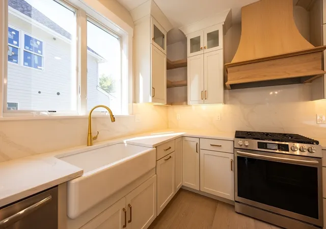 Photo 3 of Sale Pending at 47 Thomas Mann Cir #28, Norfolk, MA 02056 | MLS# 73506719 | Listing updated on 2026-08-25