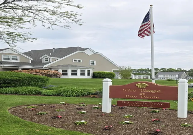 Homes for sale in Wareham, MA | 8 Oakmont Dr #8, Wareham, MA 02532 | MLS# 73530052