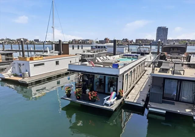 Listing Photo 3 - Condo for sale in building located at 1 Pier 8 13Th St, Boston, MA 02129 - Unit #B28