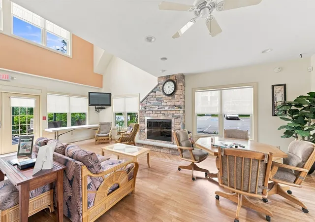 2nd image of 1068 Victoria St, New Bedford, MA 02745