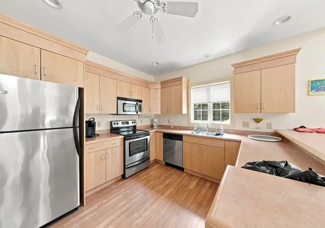 29th image of 1068 Victoria St #A4, New Bedford, MA 02745 | MLS# 73564595