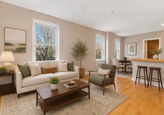 1st image of 32 Fleet St #7, Boston, MA 02113 | MLS# 73561098
