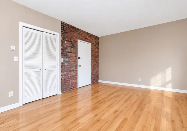 Photo 3 of Condo for sale at 32 Fleet St #7, Boston, MA 02113 | MLS# 73561098 | Listing updated on 2026-09-18