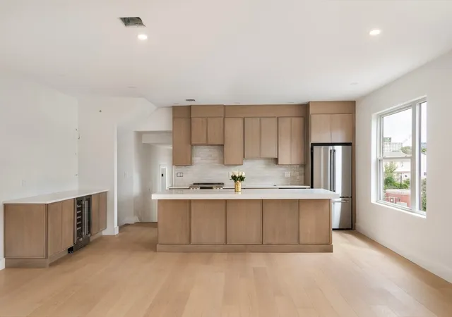 Homes for sale in Somerville, MA | 60 Franklin St #2, Somerville, MA 02145 | MLS# 73546704