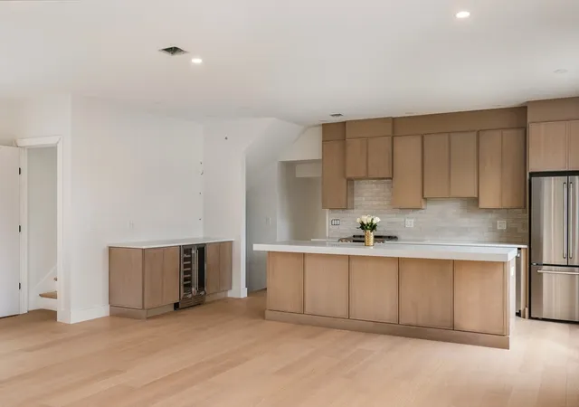 Homes for sale in Somerville, MA | 60 Franklin St #2, Somerville, MA 02145 | MLS# 73546704