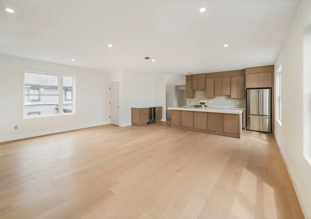 Homes for sale in Somerville, MA | 60 Franklin St #2, Somerville, MA 02145 | MLS# 73546704